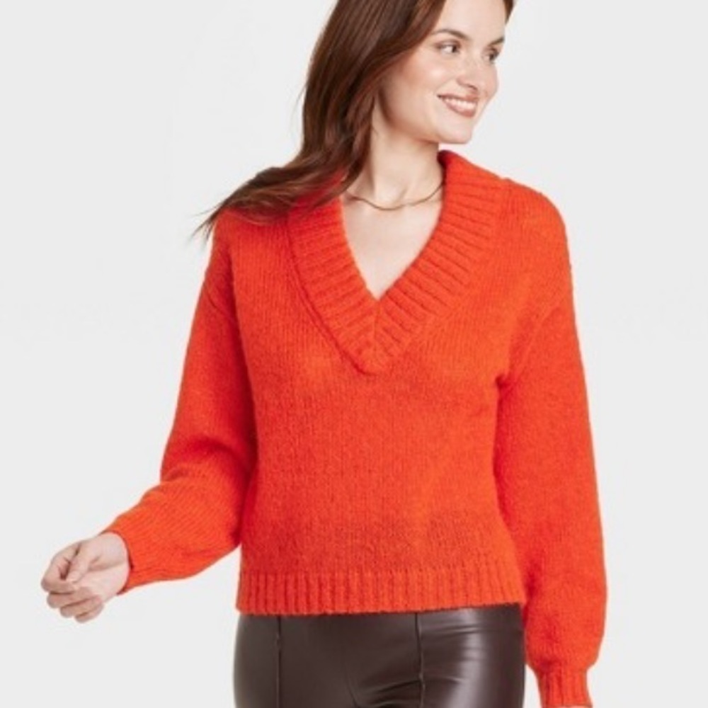 Women's V-Neck Pullover Sweater - A
New Day